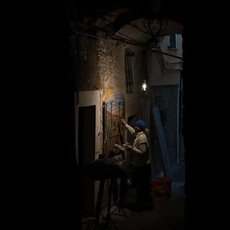 Moonlight- Bedbluesky *