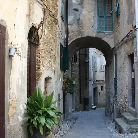 Moonlight- Bedbluesky * Perinaldo