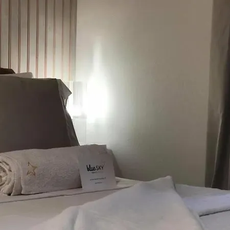 Moonlight- Bedbluesky *